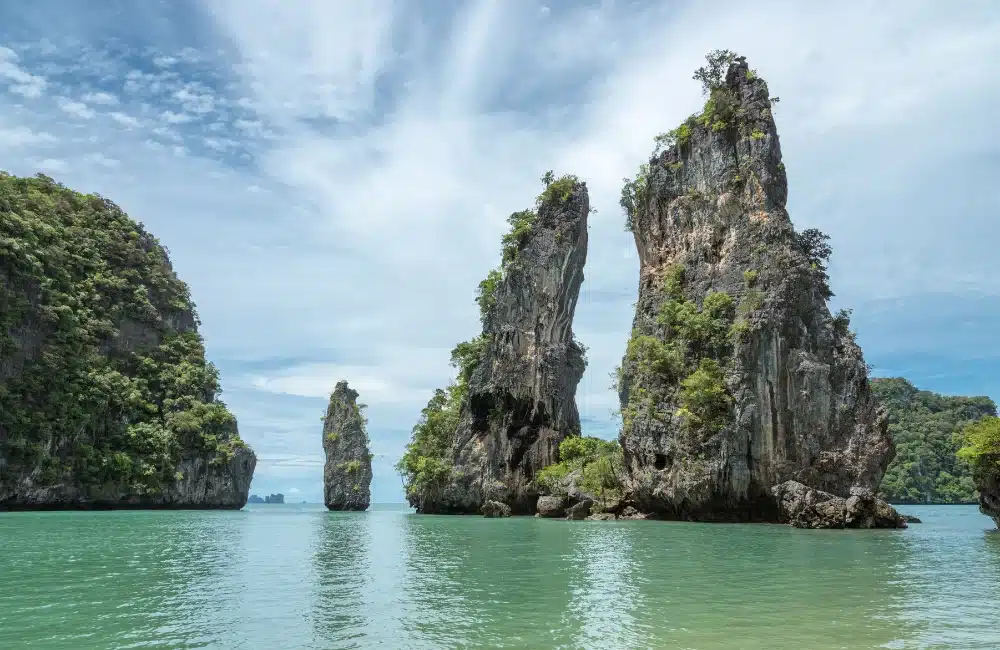 ชมธรรมชาติโอบอ้อมไปกับ _เกาะกูดูใหญ่