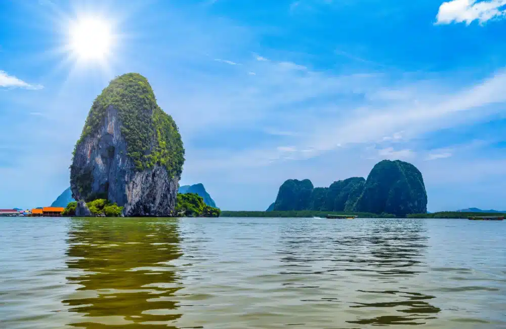 ชมธรรมชาติแห่งเกาะป่ากลางทะเลที่ อุทยานแห่งชาติอ่าวพังงา 12 เกาะละวะใหญ่
