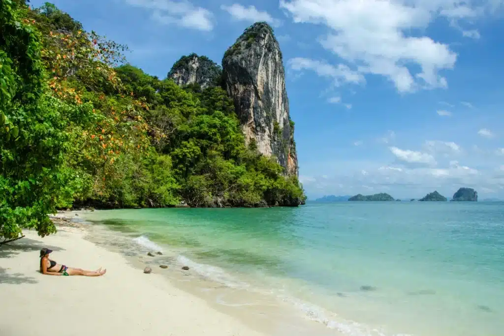 บรรยากาศที่เกาะห้อง