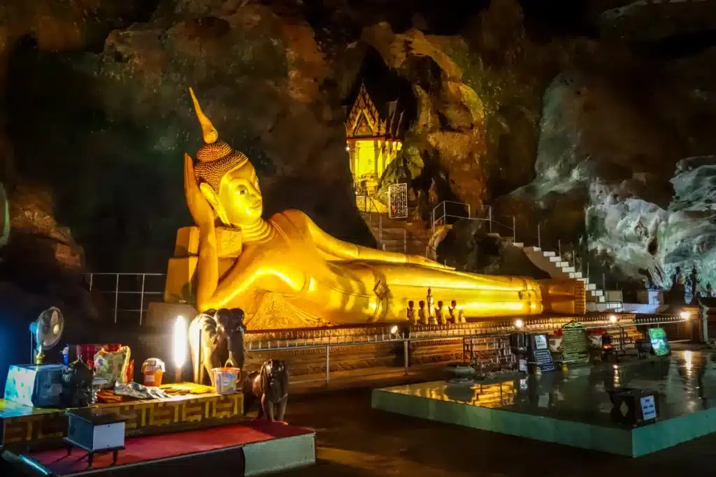 วัดสุวรรณคูหา