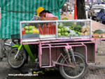 busy fruit vendor pattaya