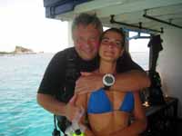 happy couple diving in Pattaya