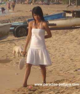 pattaya beach girls