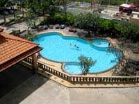 pattaya condos with pool